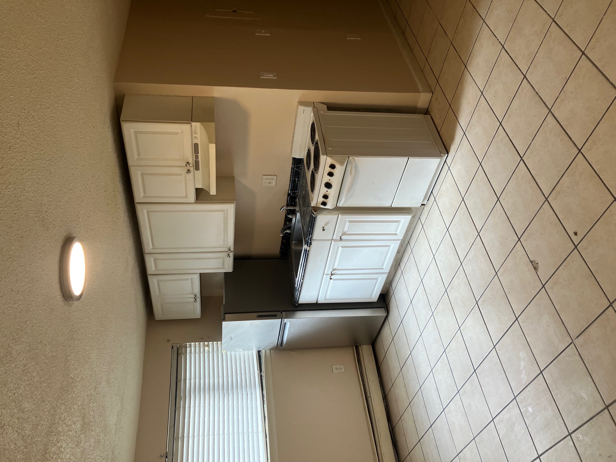 1610 Boston Street - 102